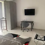 بيت ضيافة Eroi 3*